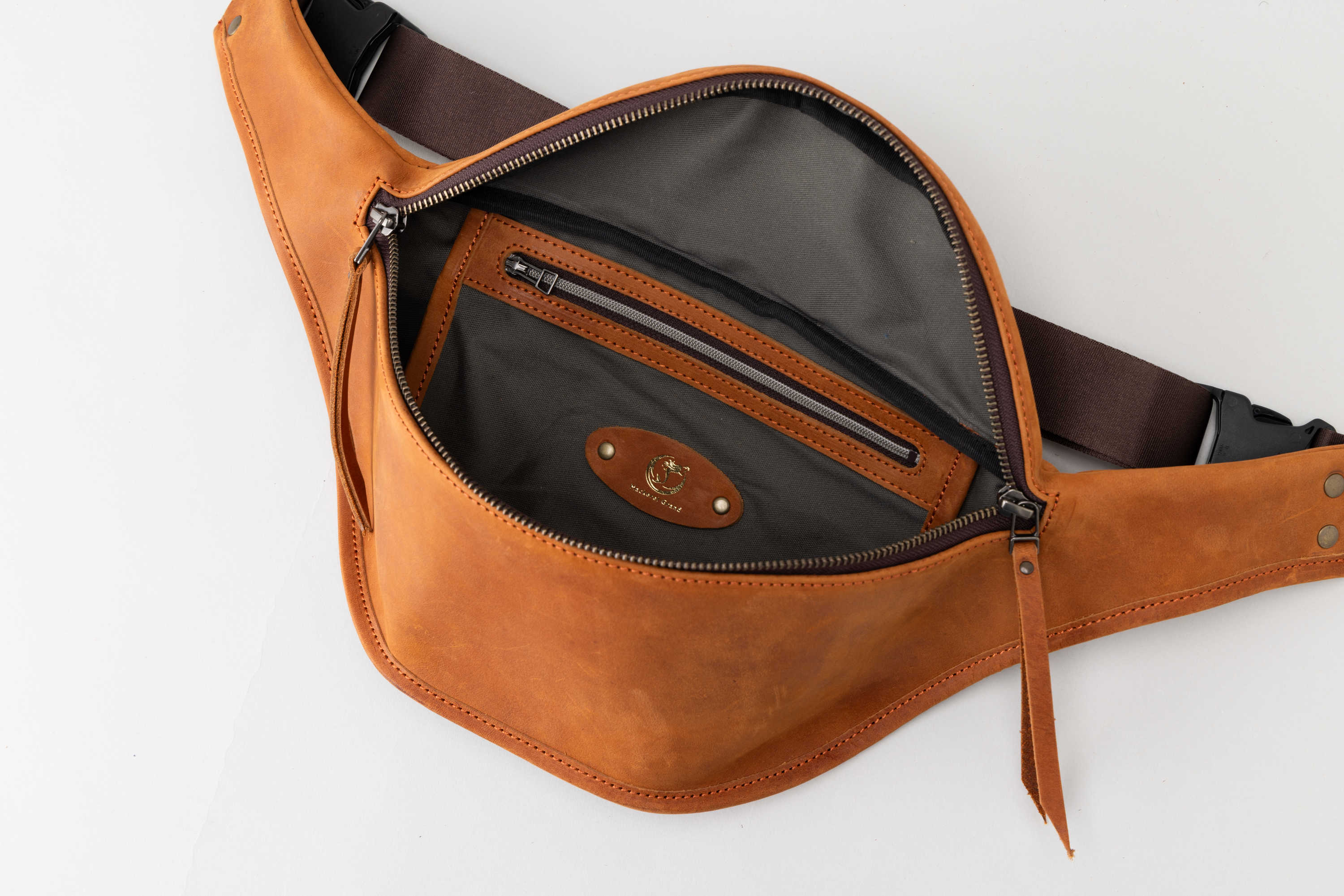 Two-Way Crossbody Bag(BRN)