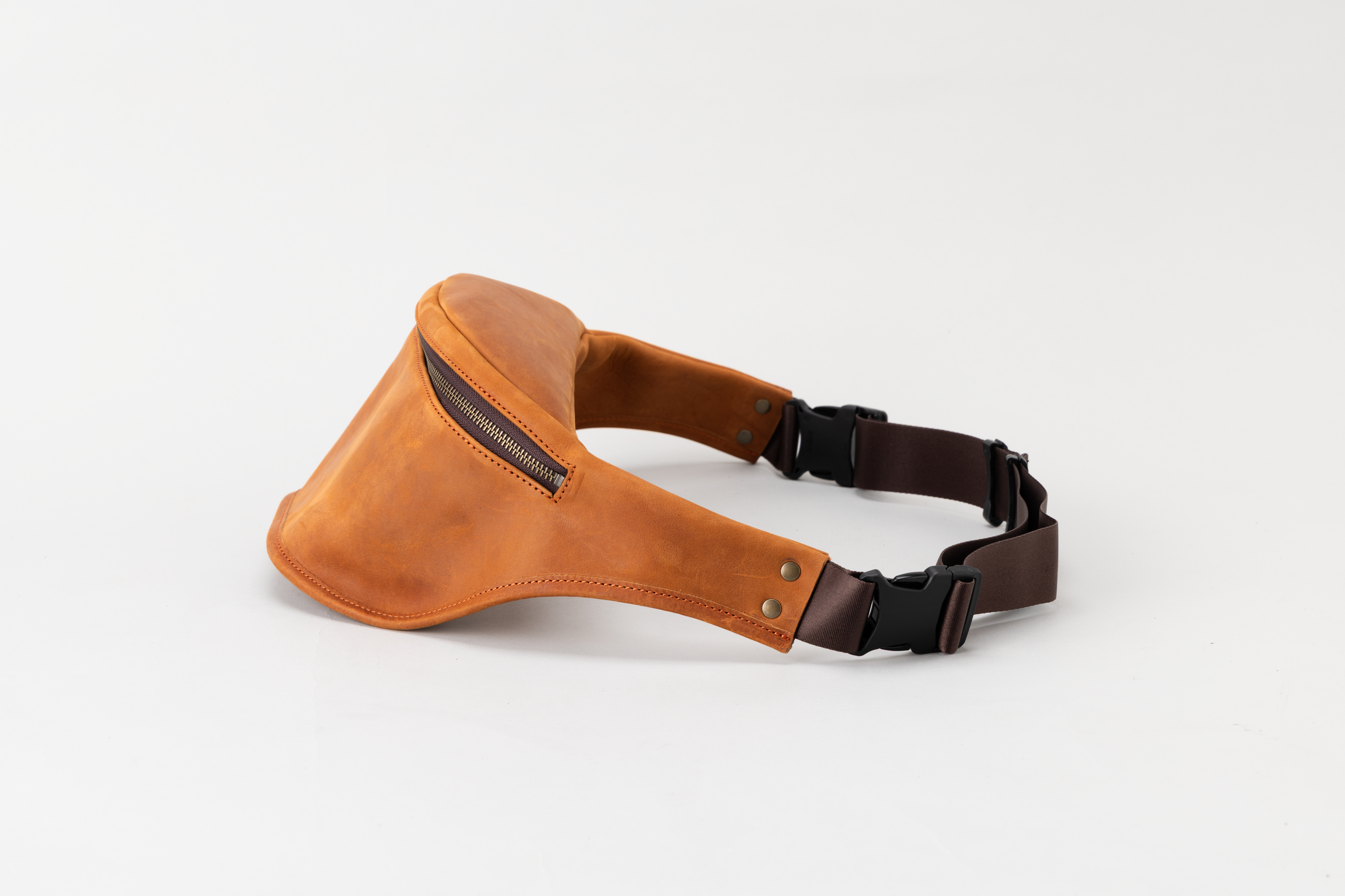 Two-Way Crossbody Bag（BRN）