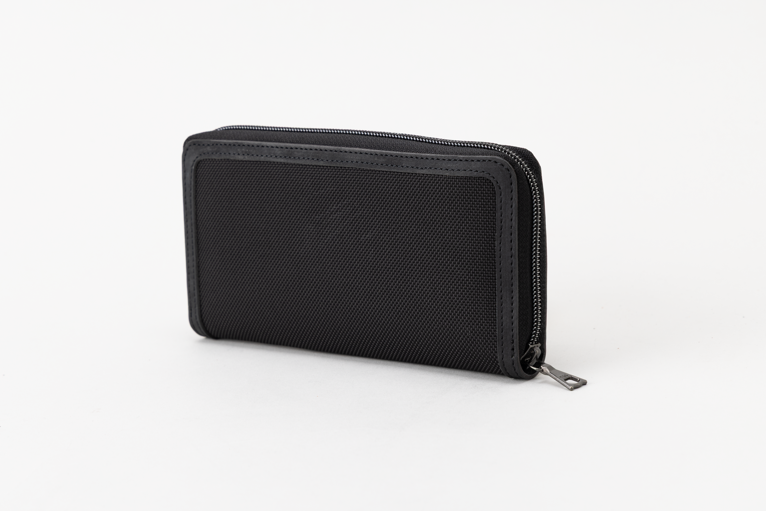 Round-Zip Wallet（Cordura Ballistic）